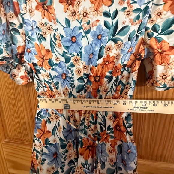 Floral Maxi Dress Women’s like new beautiful long floral satin dress size small - Picture 6 of 8
